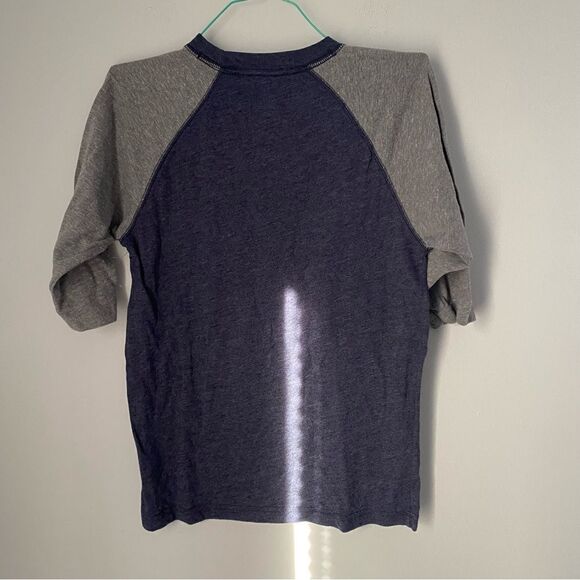 Genuine Merchandise Boys’s New York Yankees 3/4 Sleeve Crew Neck Top - Picture 3 of 3